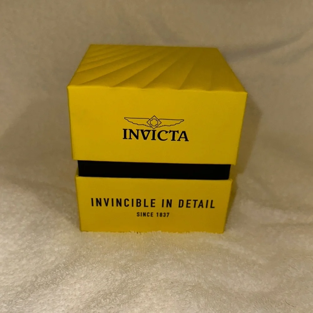 Invicta Yellow Watch Box - Picture 3 of 11